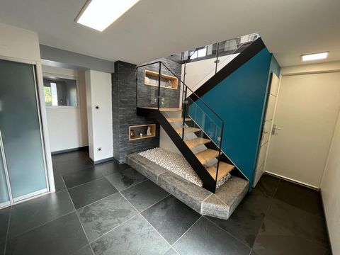 GRANDE MAISON 5 CH+STUDIO INDEPENDANT AU COEUR DE ST ROMAIN 38460