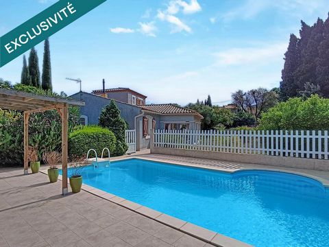 Villa 4 faces de 4 chambres sur terrain arboré de 2024m² avec piscine, pool house, double garage et car port