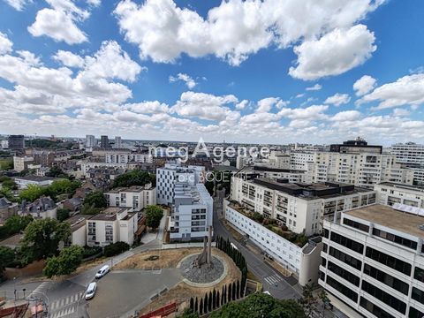 COLOMBIER, DERNIER ETAGE, CAVE ET GARAGE