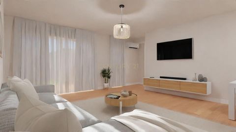 Situé dans la zone sud de Sacavém, Varandas de São José est un nouveau projet immobilier qui allie confort, modernité et emplacement stratégique. Cet appartement T2 est disponible en cession de position, représentant une excellente opportunité aussi ...