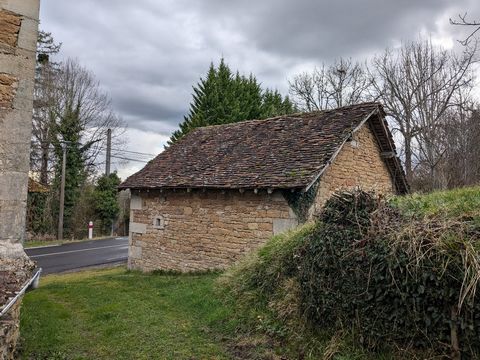 Terrain avec grange à Figeac