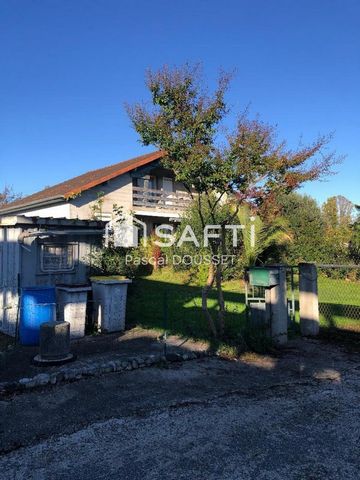 Maison traditionnelle sur 2 étages avec piscine et puits sur terrain de 1373 m2