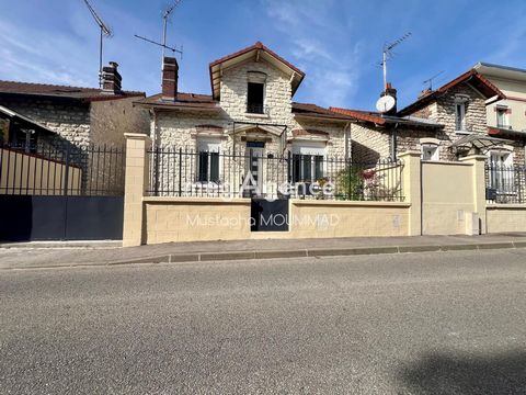 Maison traditionnelle 5 pièces au coeur des Martraits.