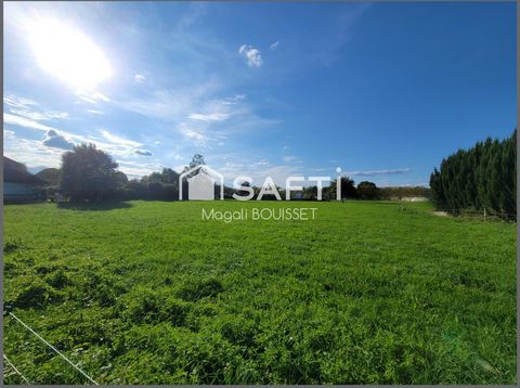 Terrain constructible de 1649 m² plat.
