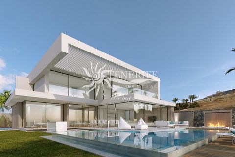 Denna villa ligger på TF-47, 38687, Playa San Juan, Santa Cruz de Tenerife. Det är en villa, byggd 2022, som har 540 m2 och har 4 rum och 5 badrum. Features: - SwimmingPool