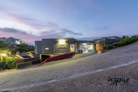 **JUST LISTED** Parading the most breath-taking panoramic postcard views stretching from the Outeniqua Mountains and Voëlklip all the way over the bay to the majestic scenes of Mossel Bay harbour. This phenomenal 3 bedroom, 4.5 bathroom three-level p...