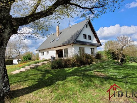 Very rare on the market 20 minutes from Lake Der and 20 minutes from SAINT-DIZIER. On a maintained and wooded property of 4320 m2, surrounded by nature, this house of 213 m2 of living space, on full basement, will not leave you indifferent ... On the...