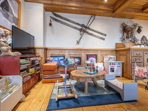 Your residence: The residence is located in the heart of Chamonix, a dynamic city resort. Comfort and modernity make this residence a pleasant and authentic place. The spacious apartments are fully-equipped and offer a free WiFi internet access. The ...