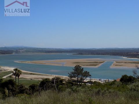 Exclusive Opportunity: Prime Land in Foz do Arelho spanning approximately 5000m2, poised for subdivision into two distinct plots. This presents a rare chance to construct two individual villas, each with a generous build area of up to 350m2. Situated...