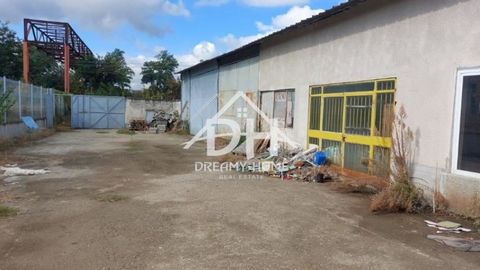 Property number 1396 Warehouse for sale in the center of the town of Smolyan. Kardzhali. It consists of a storage room, a commercial hall and a bathroom. The property has an area of 232 sq.m. and is suitable for workshop, shop, warehouse or other typ...