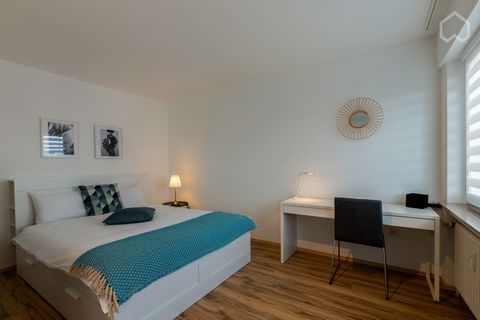 New, fashionable apartment in the city center of Leverkusen Your HomeBase in the heart of Leverkusen! APARTMENT This modern apartment is fully equipped and is located right in the center of Leverkusen. The city center with its shops is just as easy t...