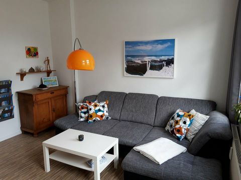 The very nice old building apartment is located on the 1st floor, is about 60m² and fully equipped for up to 4 people (incl. WiFi and satellite TV in the living room and bedroom). It consists of a separate bedroom with a double bed, a daylight bathro...