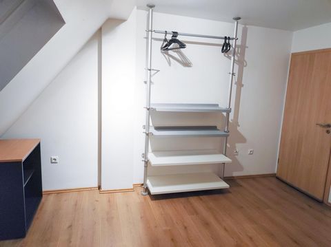 The bright apartment has 2 floors. The upper floor can be used as an additional bedroom and is accessible via the living room. Otherwise, the apartment has 2 additional bedrooms, a large kitchen, a bathroom with a tub and additional storage space. In...