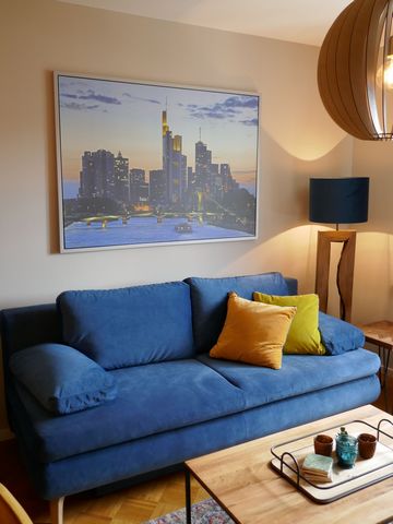 Unser Apartment FRANKFURT ist hochwertig, jedoch gemütlich und komfortabel eingerichtet, damit Sie sich hier wie zu Hause fühlen. Es ist frisch renoviert und bietet viel Komfort und Platz auf 55 qm für bis zu 3 Personen. Innerhalb von 10 Minuten erre...