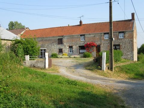 Op de as Maubeuge-Avesnes sur helpe in een charmant dorpje in de Avesnois. Watremez immobilier biedt u een boerderij voor liefhebbers van groen en rustig coulisselandschap. De woning is gelegen op een perceel van 30 hectare. Het huis bestaat uit: een...