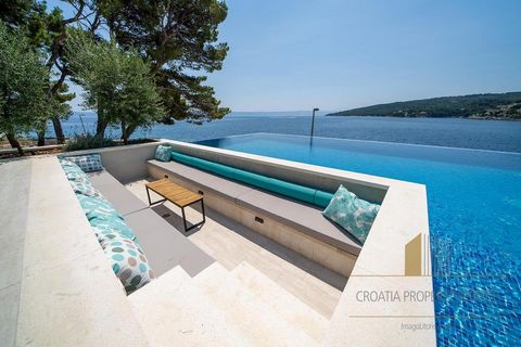 A wonderful modern villa located 1st row by the sea in the picturesque town of Sumartin, in one of the bays on the southeastern side of the island of Brač. The nearest airport, Brač Airport, is 20 km from the villa. The villa is located on a plot of ...