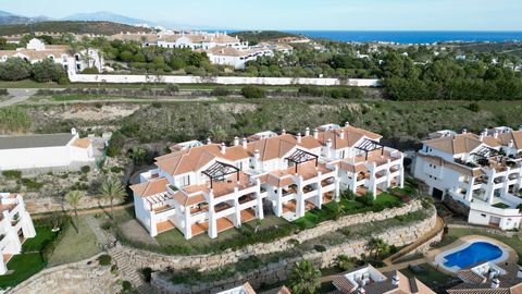 Welcome to your dream coastal retreat! This immaculate 2-bedroom ground floor apartment in the exclusive Albatross community, situated in Casares costa, offers not only a luxurious living experience but also breathtaking sea and mountain views. As yo...