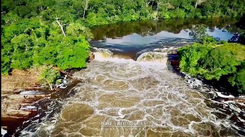 Price: €3,300,000 - Discover Sustainable Amazon Rainforest Properties Your Green Investment in the Amazon Rainforest Unlock an Eco-conscious Investment Opportunity: Welcome to a unique investment opportunity in the heart of the Amazon Rainforest—Faze...