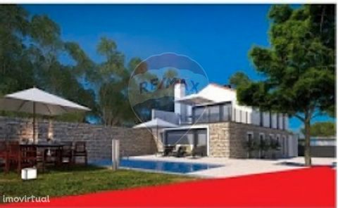 I present an excellent opportunity for those who aspire to build the house of their dreams, where you can deploy a Swimming Pool, Garden, Garden and Orchard. In which you can give rise to your inspiration. Urban Land with 1716 mts2, with feasibility ...