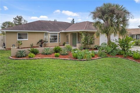 BACK ON MARKET - Buyer Financing fell through. Now is your chance! Discover your ideal move-in ready home in Englewood, Florida! This spacious three-bedroom, two-bathroom residence boasts a welcoming open floor plan complemented by numerous updates. ...