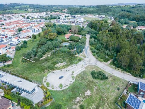 Perceel met 1.327m2 Unieke kans in Várzea de Sintra in een woonwijk! We presenteren een exclusief kavel in Várzea de Sintra, perfect voor wie op zoek is naar kwaliteit van leven in een woonwijk. Omringd door villa's biedt dit perceel de ideale omgevi...