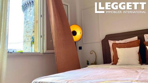 A32600SOC24 - In the heart of Périgueux, you'll find a superb flat, fully renovated and equipped, where you'll enjoy a pleasant stay. It overlooks the Mataguerre Tower, is close to historic monuments and all amenities. The flat opens onto a superb, s...