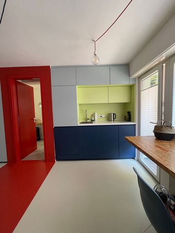 Dieses frisch sanierte Apartment in der Mozartstraße bietet auf 20 m² modernen Wohnkomfort und ist vollständig ausgestattet. Es verfügt über ein bequemes Bett (120×200) inklusive Bettwäsche, eine komplett ausgestattete Einbauküche mit Töpfen und Gesc...