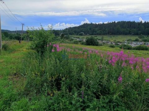 1485509 В поселке Мийнала Лахденпохского района в Карелии предлагаем земельный участок 30 соток для ведения личного приусадебного хозяйства на землях населенных пунктов. Участок расположен на возвышенности, солнечный, с легким уклоном к реке Миналанй...