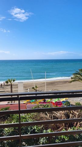 Appartement op de middelste verdieping Marbella Costa del Sol 1 slaapkamer 1 badkamer bebouwd 55 m² terras 15 m² Ligging Aan het strand Stad Voorstedelijk Commercieel gebied Aan het strand Dichtbij winkels Dichtbij zee Dichtbij stad Jachthaven Eerste...