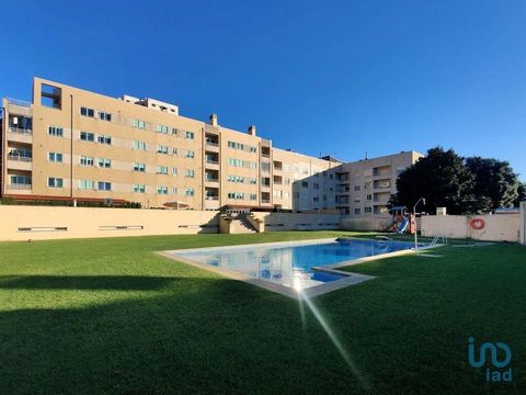 Apartamento Exclusivo e Luxuoso em Condomínio Privado em Leça do Balio, Matosinhos! Descubra este Apartamento T2 Duplex localizado numa das zonas mais desejadas de Leça do Balio . Com uma área privativa de 98 m² e um sótão totalmente remodelado e mod...