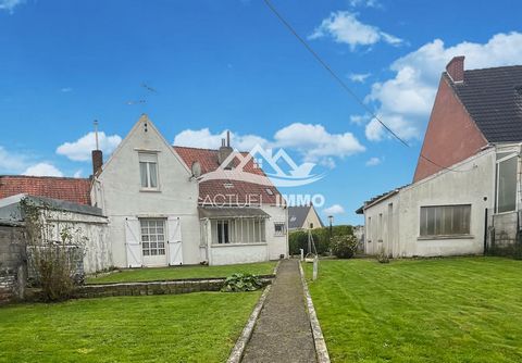 ACTUEL IMMO * * * BURBURE * * * Découvrez cette maison pleine de caractère, construite dans les années 1930, offrant 110 m2 habitables sur une parcelle de 515 m2. Mitoyenne d’un côté, cette maison de 6 pièces saura séduire les amateurs de beaux volum...