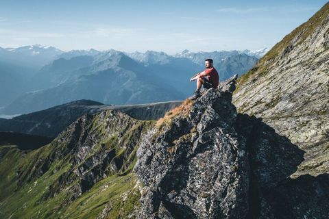 In Ihrer Ferienwohnung, nur 500 m von der Skipiste (KitzSki) entfernt, öffnen sich die Hohen Tauern im Süden und die Kitzbüheler Alpen im Norden vor Ihnen. Die Ferienwohnung ist besonders stilvoll eingerichtet und verfügt über einen Balkon - ideal um...