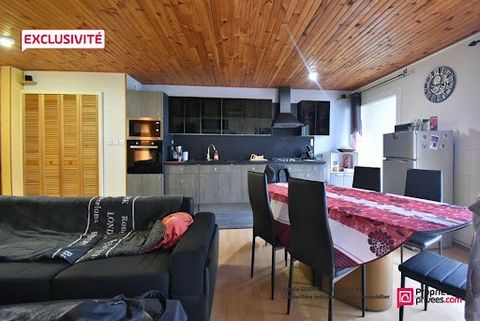 49300 For Sale Exclusively Cholet apartment T3 of 74.37m2. Price 140 000 euros FAI including 5990 euros buyers' fees or 134 010 euros excluding agency fees. Located in a secure residence with elevator on the 3rd floor. This functional apartment consi...