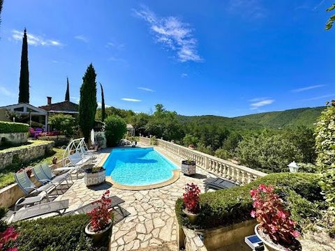 Marsanne sectorHome Sun immobilier presents this magnificent stone property of approx. 280m2 nestled in the heart of the Drôme provençale, 8 km from the Montélimar Nord exit, ideally located.Atypical and full of charm, this unique home combines authe...