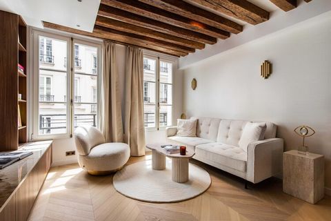 Checkmyguest bietet dieses 45 m² große Apartment im 3. Stock der prestigeträchtigen Rue Saint Honoré, 75001 Paris. Diese moderne Unterkunft ist perfekt für einen unvergesslichen Aufenthalt. Buchen Sie jetzt und genießen Sie Komfort und Eleganz im Her...