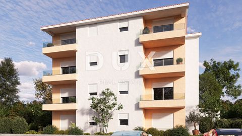 Location: Primorsko-goranska županija, Viškovo, Viškovo. RIJEKA, VIŠKOVO - excellent 3-bedroom + living room in a new building We are selling this excellent 3-bedroom + living room apartment in a new building from a well-known investor in a great loc...