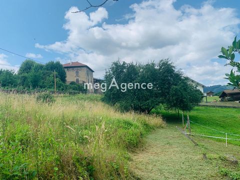 Terrain Constructible 918m² – Idéal pour Vos Projets