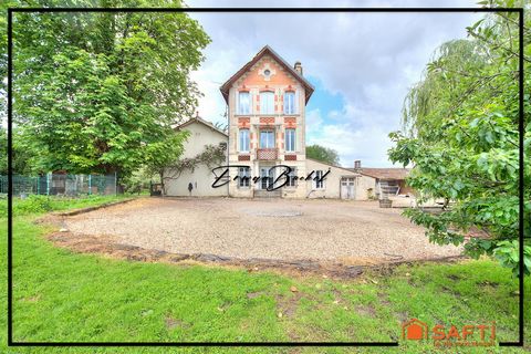 Propriété de 290m² + terrain 13500m²