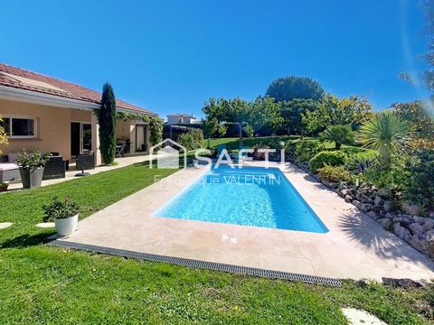Elégante Villa D'Architecte T5 avec piscine jardin paysager et double garage à Lavalette