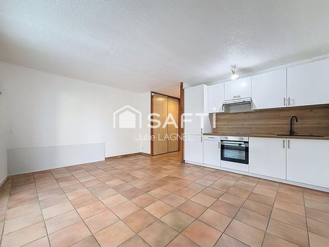 Studio avec terrasse, jardin et piscine à 10 min de Genève !