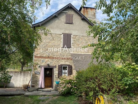 Maison 4 pièces 154 m² avec grange et jardin
