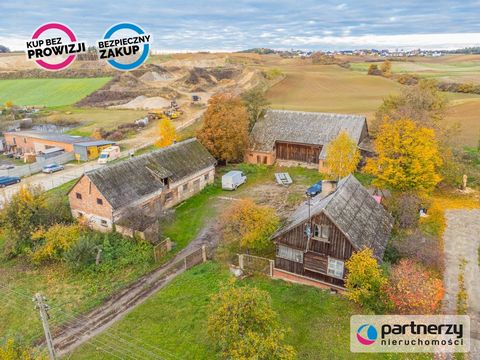 A large plot of land, on the border with Tczew! *HISTORIC BUILDINGS* WHEN BUYING WITH US, YOU DO NOT PAY COMMISSION LOCATION: The plot is located in Czarlin, on the border with Tczew. The plot is located at the national road 91, just after entering C...