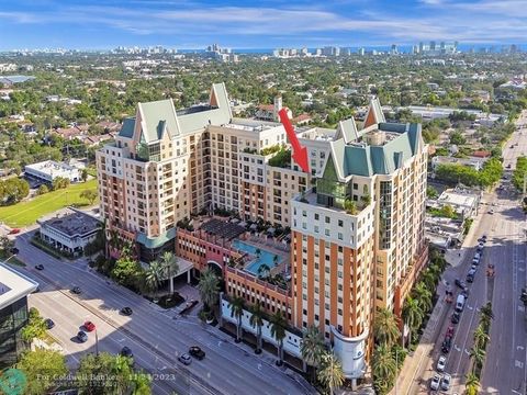 Extremely rare opportunity to own this exceptional one-of-a-kind Two-Story Penthouse situated in the heart of downtown Fort Lauderdale just 4 blocks to Las Olas Blvd. This exceptional PH boasts over 5,100 sq ft of living space in addition to almost 2...