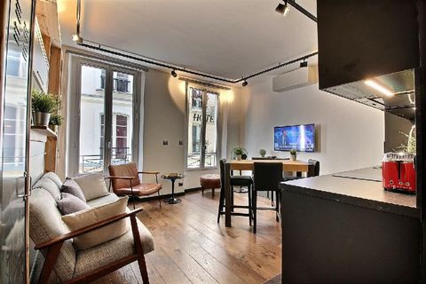 MOBILITY LEASE ONLY: In order to be eligible to rent this apartment you will need to be coming to Paris for work, a work-related mission, or as a student. This lease is not suitable for holidays. This studio of 30m² is fully renovated and well design...