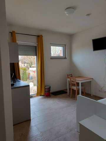 Are you looking for a compact and stylish home in Falkensee? We have the perfect solution for you! This beautiful, fully furnished micro apartment in Falkensee near Berlin offers you everything you need for a comfortable life on 20 square meters. The...