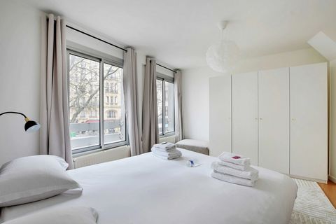 Appartement de 84m2 situé dans le 14eme arrondissement de Paris. Proche des transports