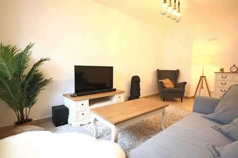 In absolute top location, just a few minutes walk from the main train station and the 'Wasserturm', you will find this beautiful, lovingly furnished exotic apartment, with everything you need to immediately feel at home (or in an exotic holiday parad...