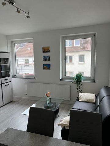 The apartment is located in central Aachen and has good connections to the public transport network. Numerous shopping facilities, restaurants and cafes are within walking distance. Also only a few minutes walk away are the Carolusthermen. The newly ...