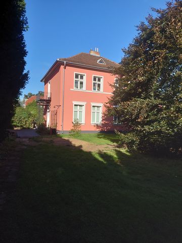 The property is located in Erkner, a small town just outside of Berlin. Erkner is surrounded by water and is a popular local recreation destination for water sports enthusiasts and hikers, especially in summer. Due to Erkner's proximity to Berlin you...