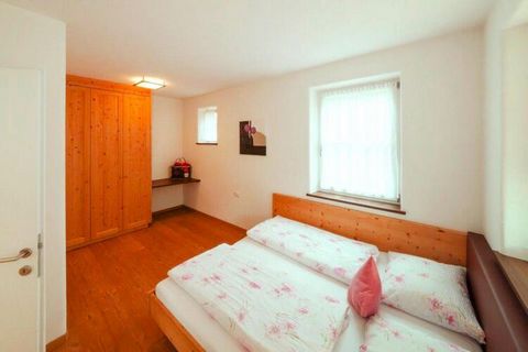 Idyllic fruit farm surrounded by apple orchards and cherry trees. The beautiful apartments are located in the adjacent building. You have the option to pick an apple straight from the tree every day or buy products such as cherries, juices, schnapps,...